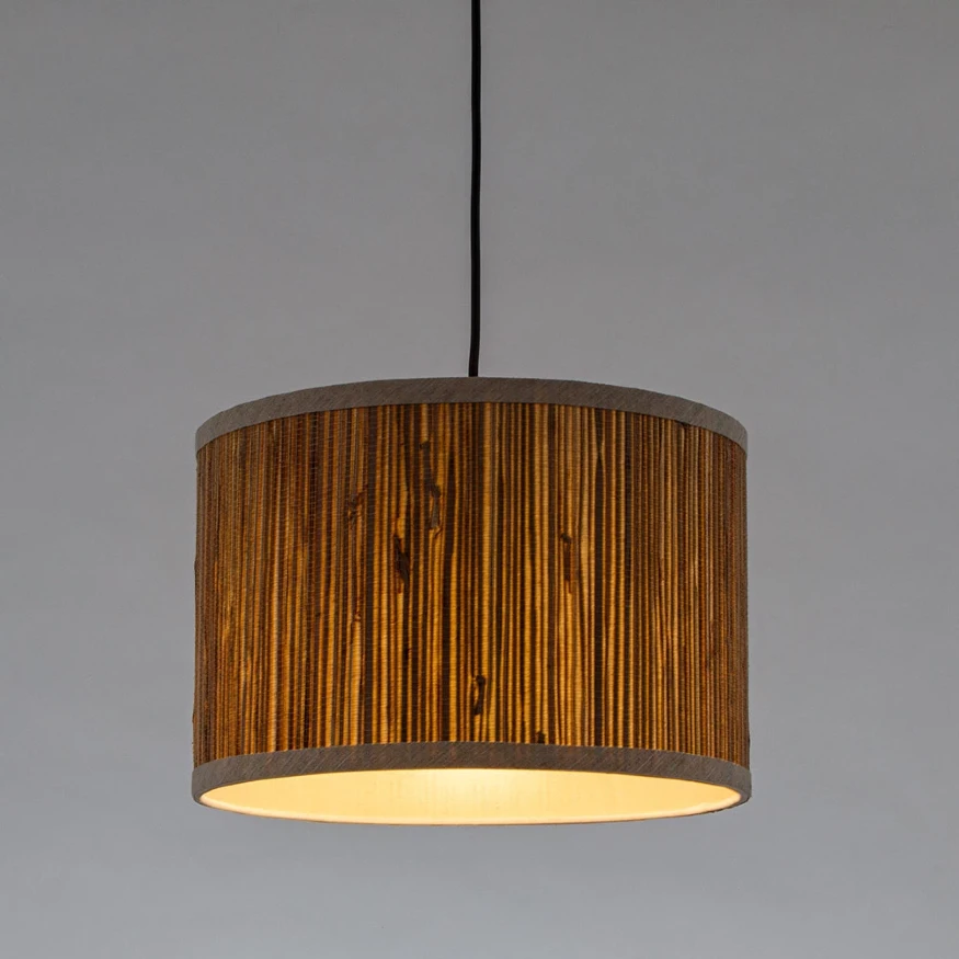 Arte Lamp STRAW A7091SP-1BK Подвесной современный светильник в эко стиле, с плафоном диаметром 30 см из натуральной вертикальной соломы, основание черный металл, макс. высота 105 см, лампа E27 1шт до 40Вт IP20 220В