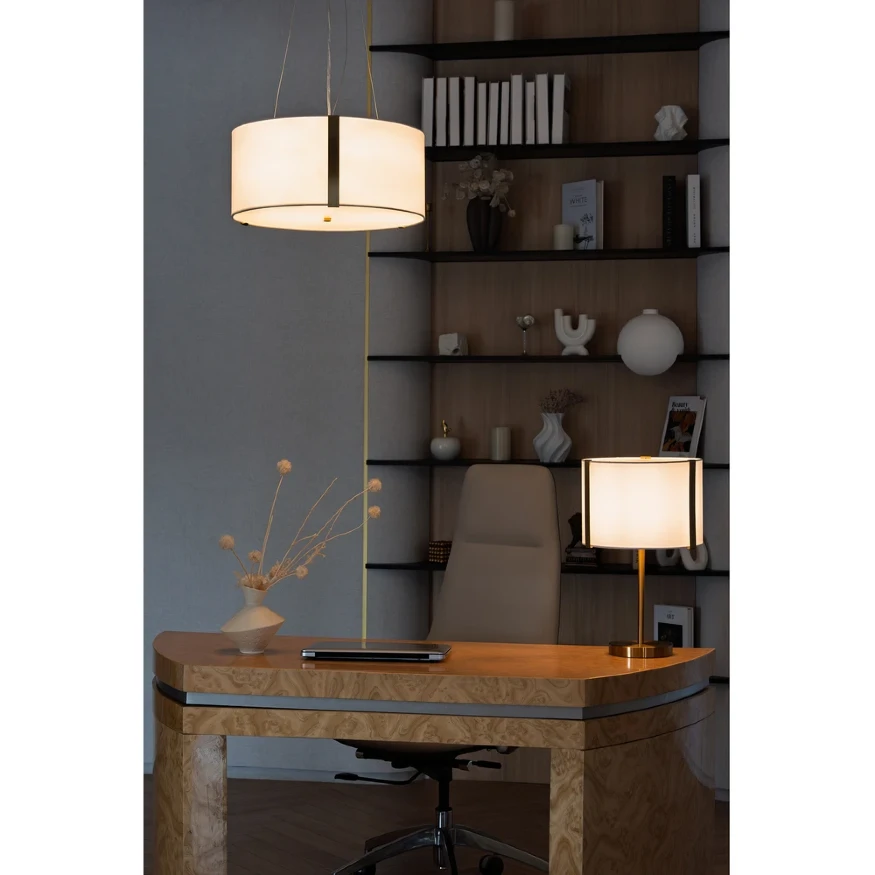 Arte Lamp Dream A4110LT-1PB Настольная лампа классического стиля с абажуром диаметром 28 см, плафон белый текстиль, медный металл, лампа E14 1шт до 40Вт IP20 220В, выключатель на проводе в розетку